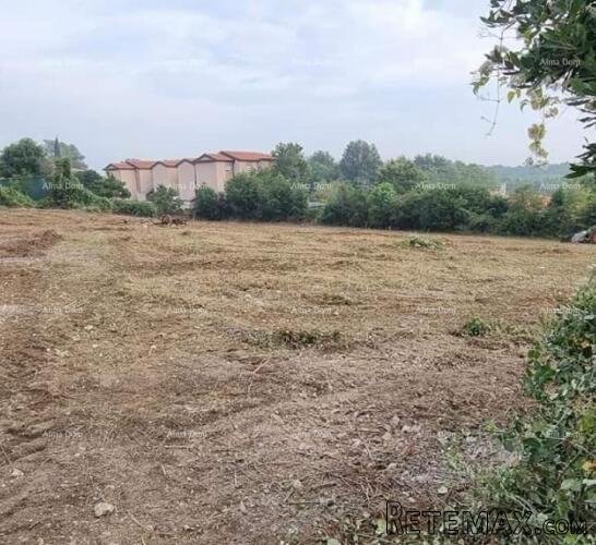 Brtonigla. Građevinsko zemljište. - 3