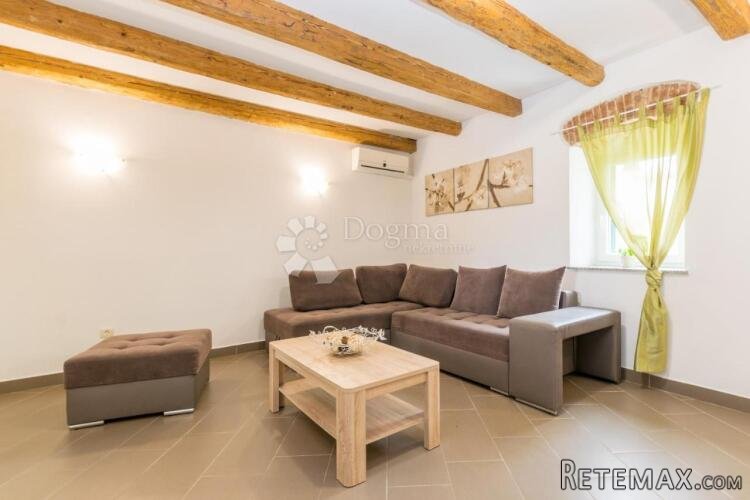 Kuća za odmor s bazenom - 3