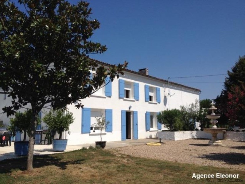 Large Stone House With Swimming Pool..