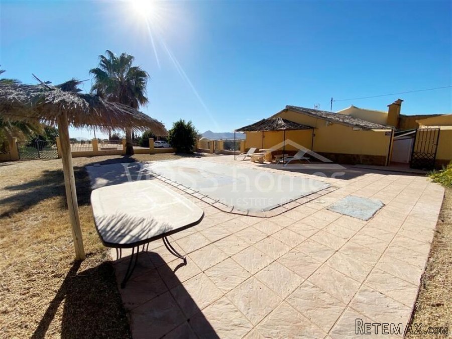 NEW AND EXCLUSIVE LISTING TO VOSS HOMES - EQUESTRIAN.. - 5