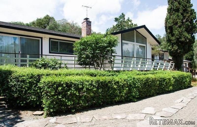 quiet yet convenient location in los..