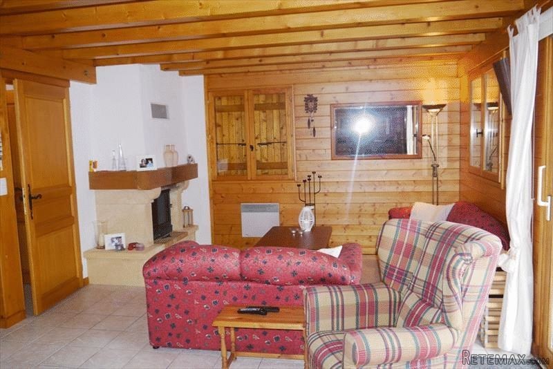 3 Bedroom Chalet Les Ys, Les Gets - 2