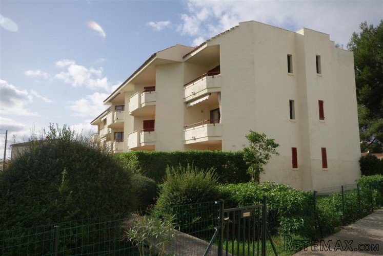 Cute and compact 50 m2 ground floor apartment in the lovely..