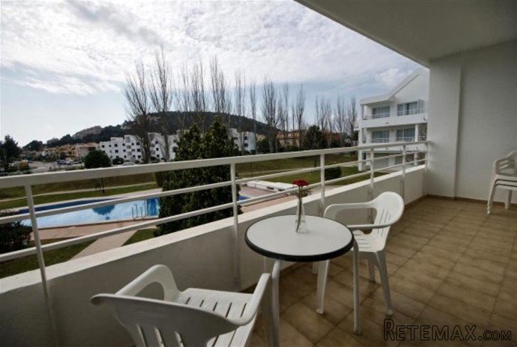 Lovely first floor apartment in a very nice complex in..