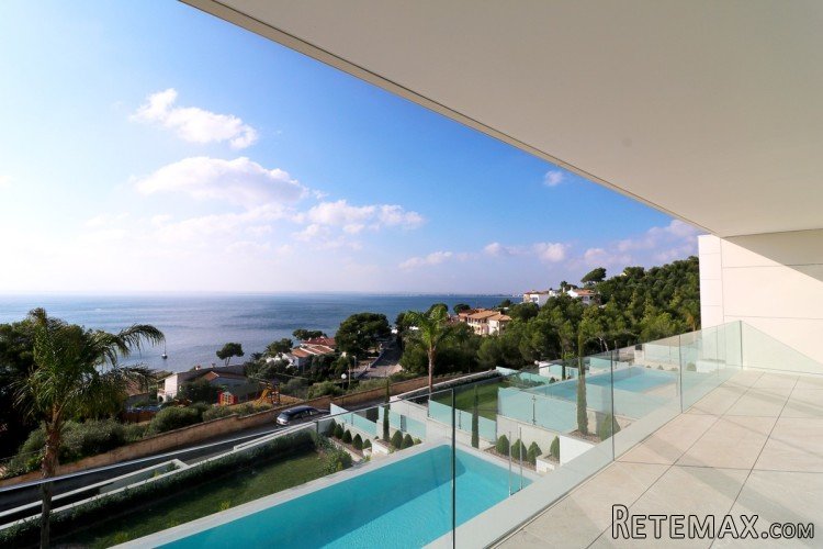 Amazing and luxurious new development of four villas..