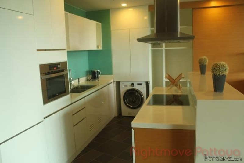 2 Bedroom Condo for sale in Wongamat -.. - 2