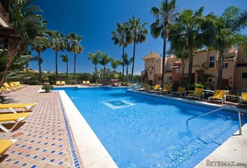 4 bedroom town house for sale