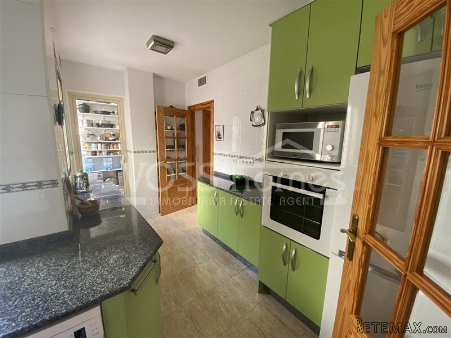 NEW LISTING TO VOSS HOMES - A spacious 3 bed, 2 bath.. - 9