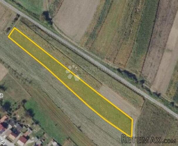 Sunčana parcela za tvoje ideje – 5056 m² po 5 €/m²