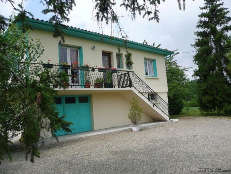 Bungalow With 2 Acres Barn And Garage..