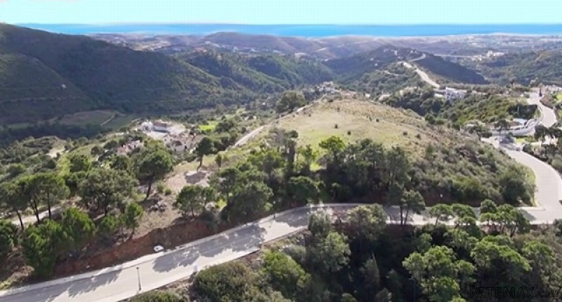 726331 - Plot For sale in Golf..