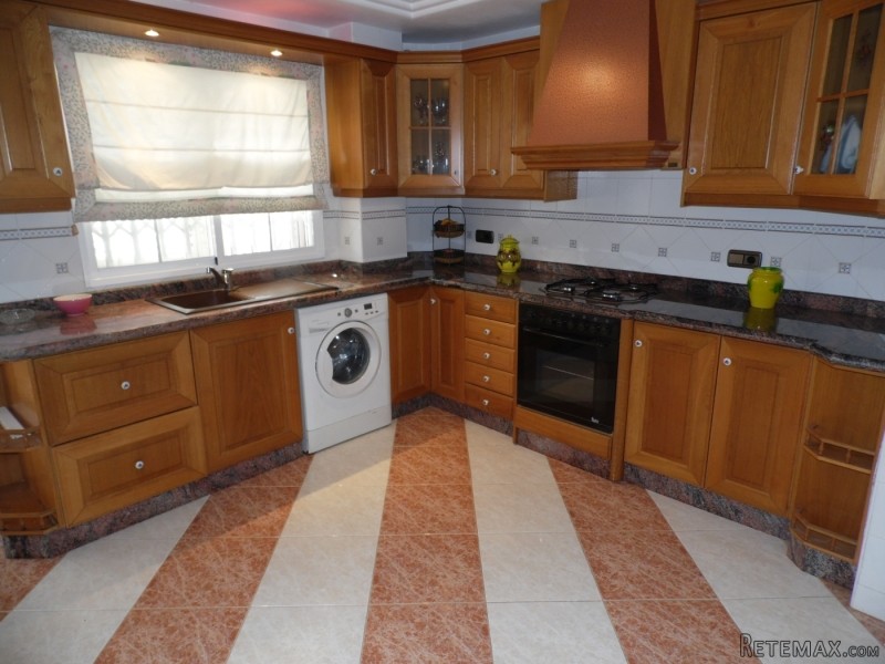 8 Bedrooms - Villa - Alicante - For Sale - 2