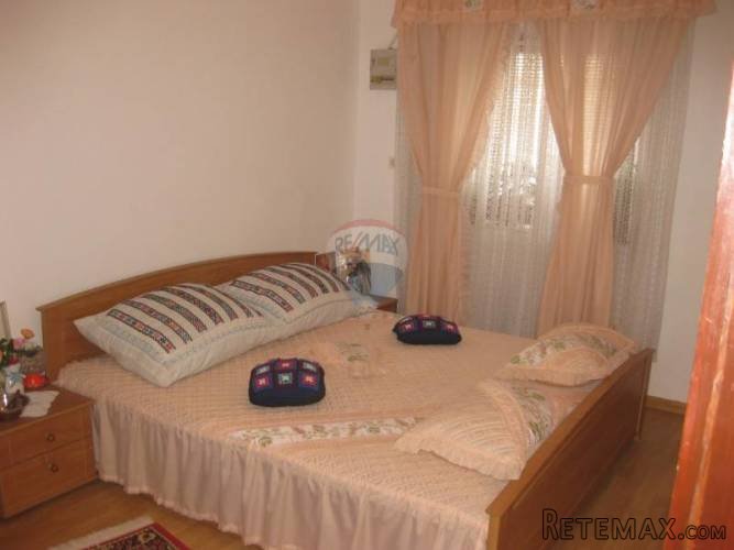 Brtonigla renovirana kuća sa 2 stana !! - 5