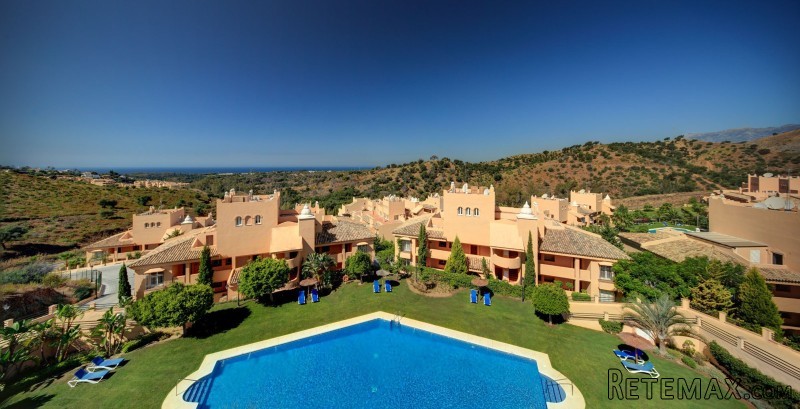 2 bedroom property near Marbella Back..
