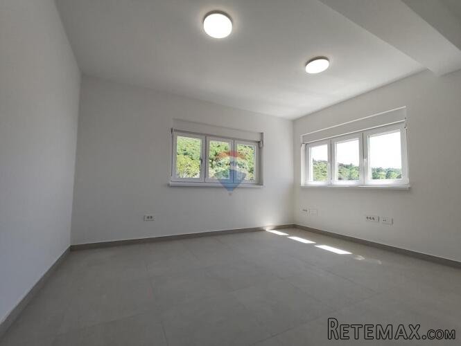 Rijeka, Škurinje, poslovni uredski prostor od 150m2