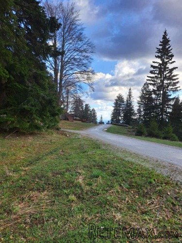 Plac Zlatibor selo Stublo - 6