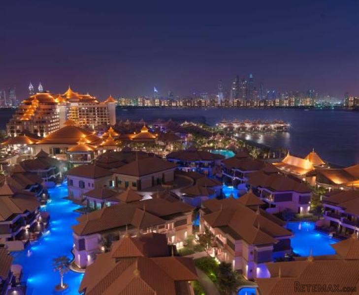 Royal 5* Resort Living on the Ocean..