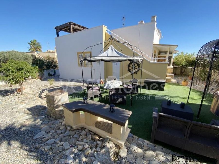 NEW & EXCLUSIVE TO VOSS HOMES - A beautifully presented.. - 7