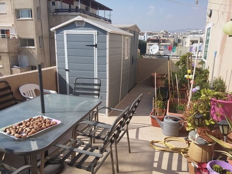 EXCELLENT LOCATION! 1.5 Bedroom MODERN..