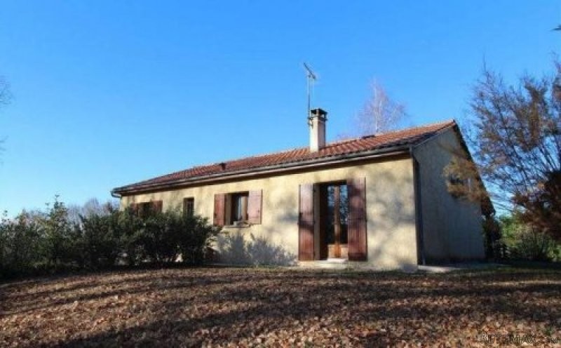 4 Bed Villa With Garage Close To..