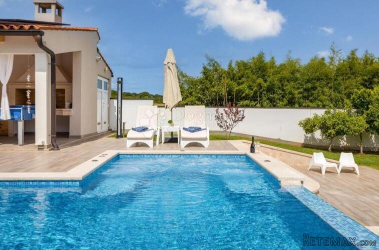 Villa u Banjolama 150m2 za dugoročni najam - 3