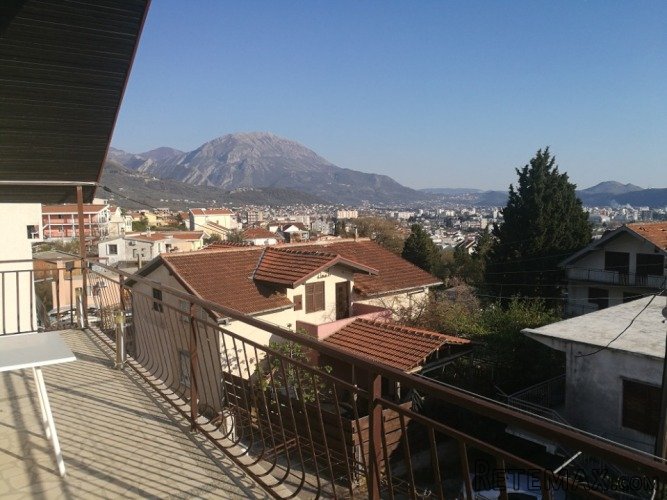 Šušanj-Bar. Izdajem 2 apartmana po 70 m² - 4