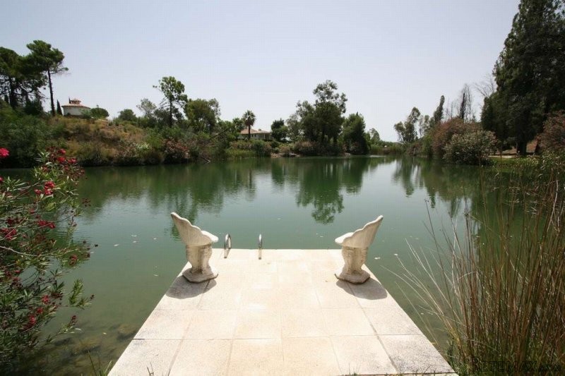 Lake front property Barranco Blanco in..