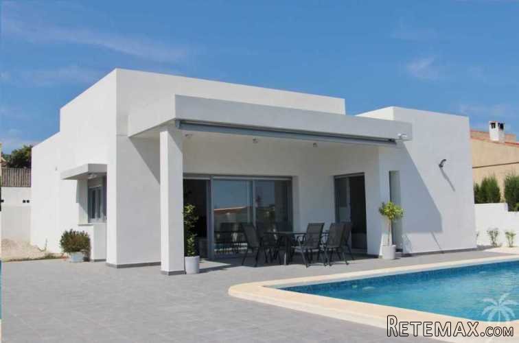These villas are being built in Benijofar, a nice..