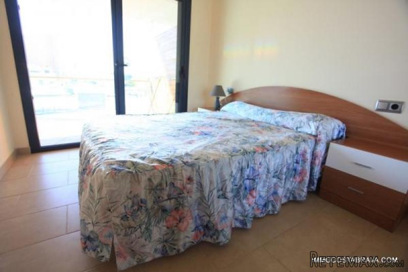 ROSES SANTA MARGARIDA: Magnificent new.. - 2