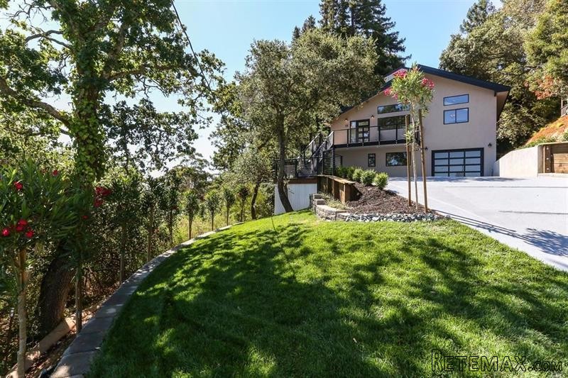 4 bedroom House For Sale: 33 Hillcrest.. - 2