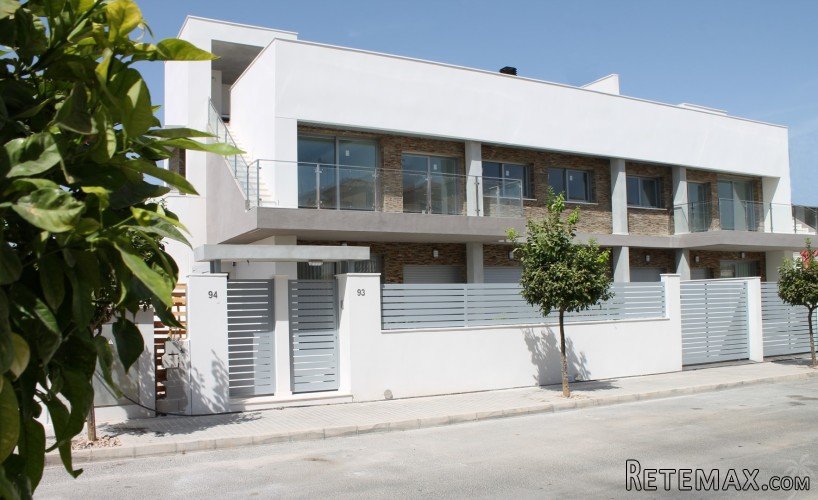 In a cozy neighborhood in the city of Torrevieja, near the..