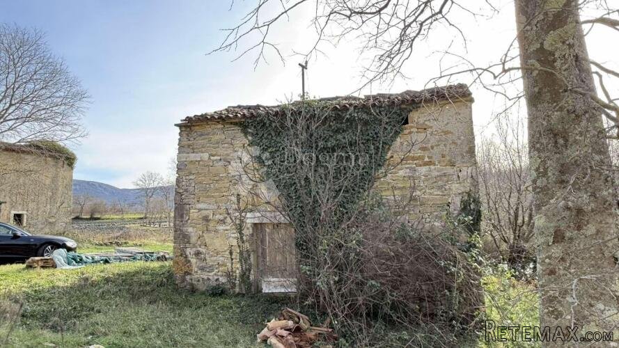 LABIN, okolica,kamena starina za adaptaciju - 2