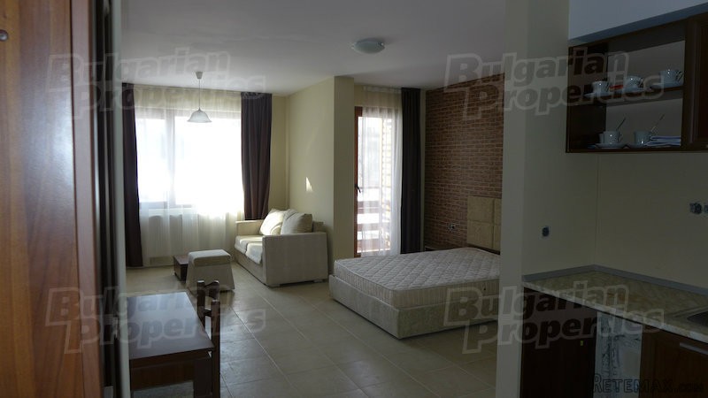 Stylish Studio In Luxury Gated Complex