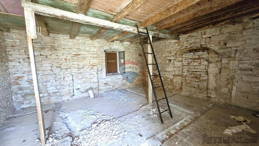 Istra, Buje okolica- kuća s potencijalom - 3