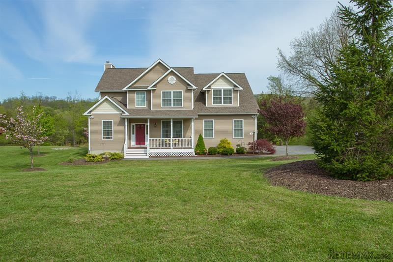 4 bedroom House For Sale: 6 Twin Ponds..