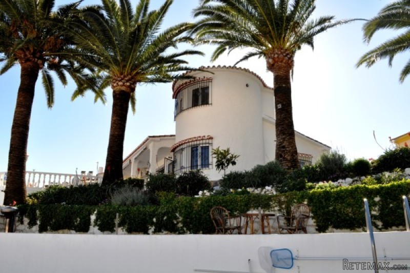Detached villa...Private pool
