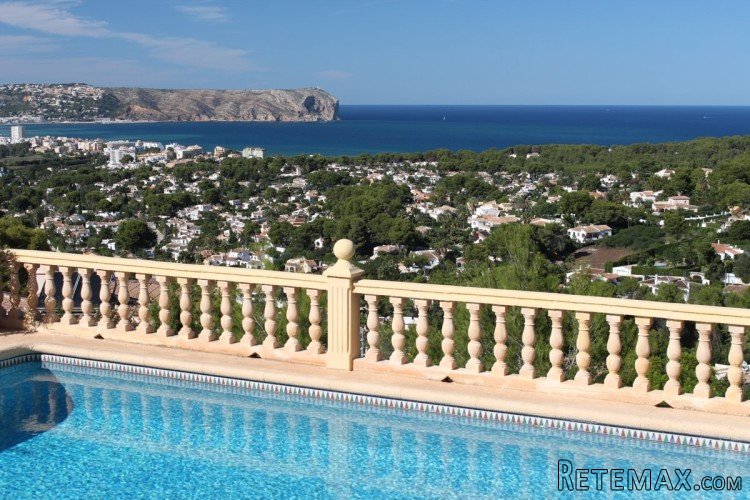 Magnificent villa for sale located in a popular area of..