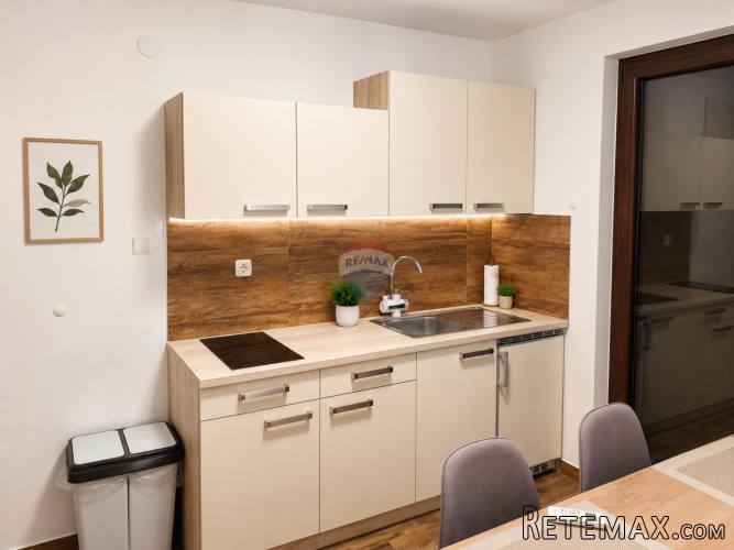 OTOK KRK, MALINSKA - PRILIKA 7 apartmana s vrtom