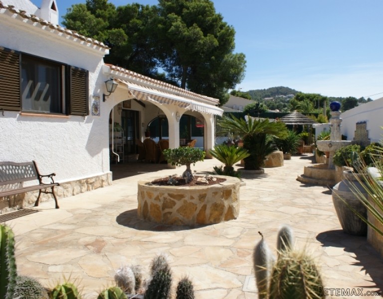 4 Bedroom Villa Near The Sea For Sale.. - 2