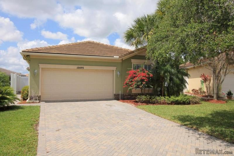 10093 Sw Brookgreen Dr, Port Saint..