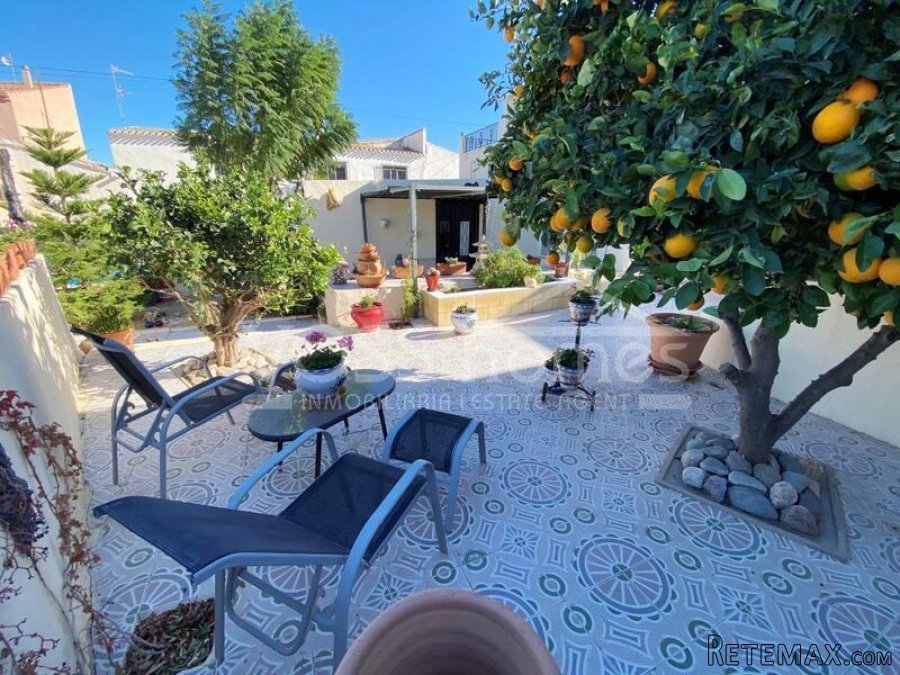 NEW & EXCLUSIVE TO VOSS HOMES - A very spacious, detached.. - 2