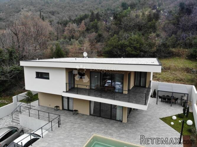 Prestižna vila na impresivnoj lokaciji
