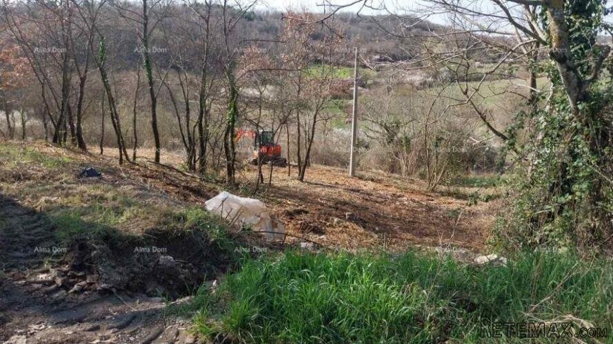 Prodaja građevinskog zemljišta. Pazin, Trviž - 2