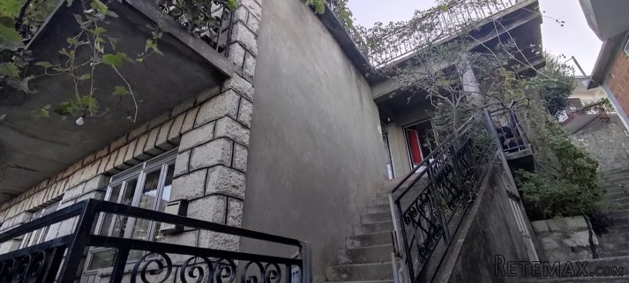 Prodajem dve kuce u Sutomoru - 3