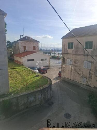 Starina za renovaciju- Kaštel Gomilica - 3