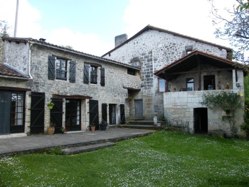 Two Bedroom House With Two Bedroom Gite