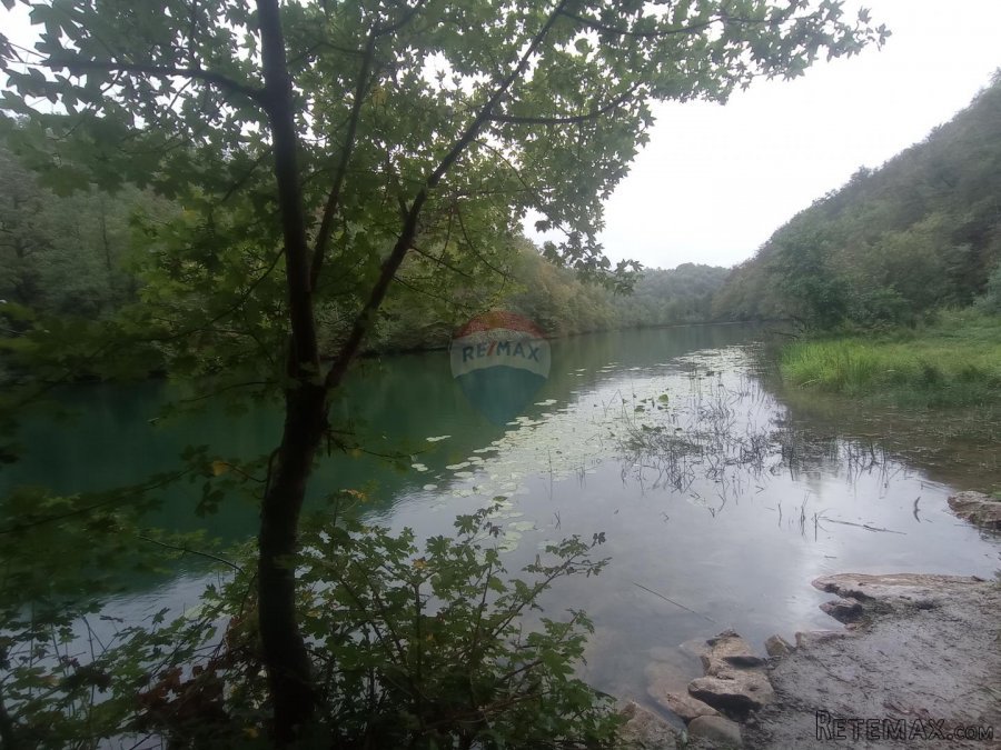 Donje dubrave, zemljište na rijeci Mrežnici 799 m2 - 8