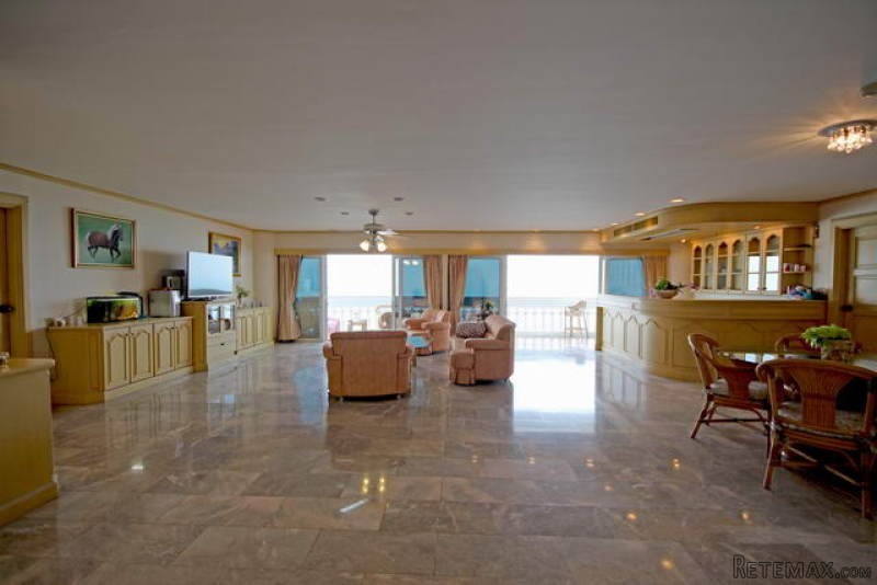 Wong Amat Beach, Silver Beach Condo for..