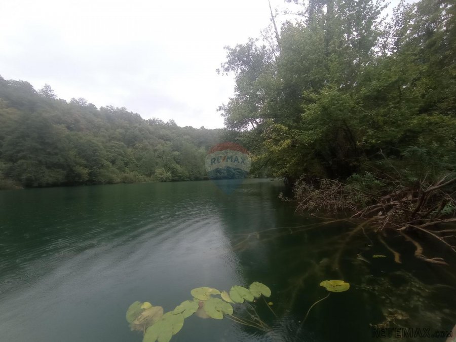 Donje dubrave, zemljište na rijeci Mrežnici 799 m2 - 9