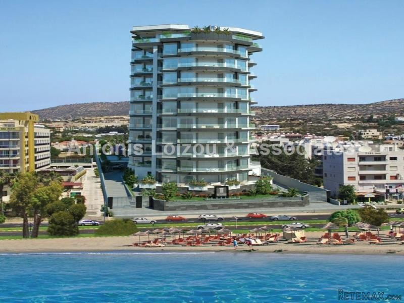 Two bedroom Seafront Apartment
